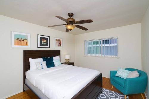 Three-bedroom, Three-bath Apt In Pacific Beach