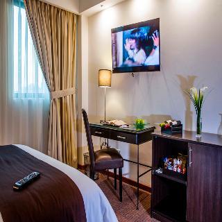El Polo Apart Hotel & Suites