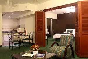 El Polo Apart Hotel & Suites