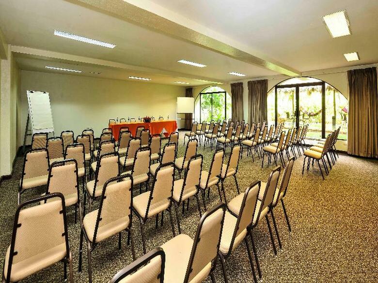 Hotel Flamingo Marina Resort