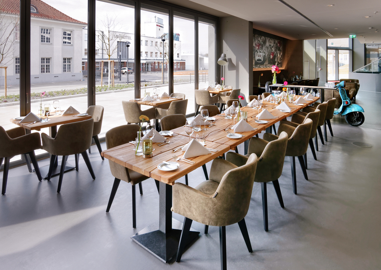 V8 Hotel Classic Motorworld Region Stuttgart