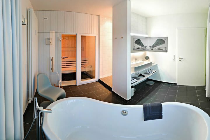 V8 Hotel Classic Motorworld Region Stuttgart
