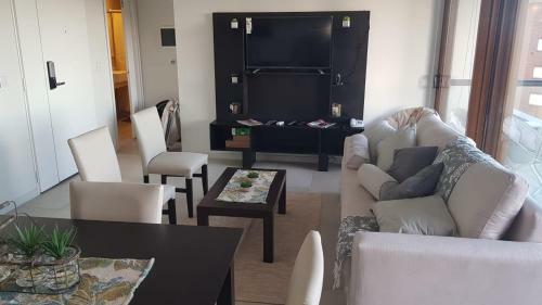 Apartamento B Twins - 150 Avenida Arquitecto Jorge Bunge