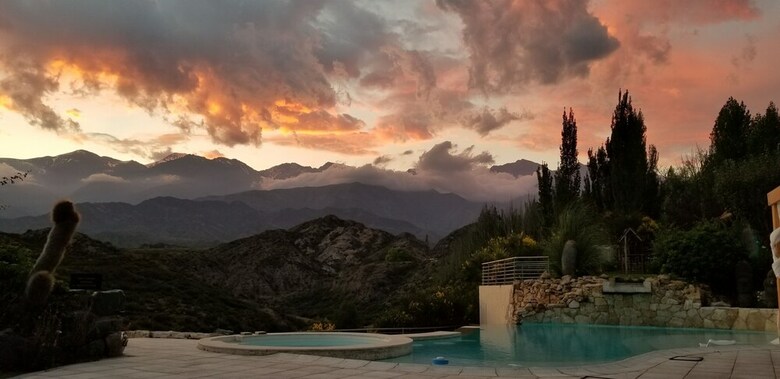 Hotel El Carmelo Mountain Lodge