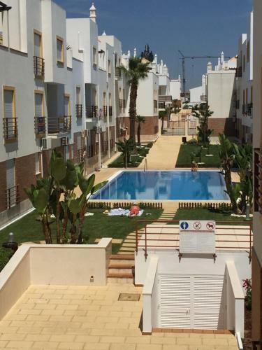 Prestige For Home - Apartamento Cabanas Com Piscina Exterior