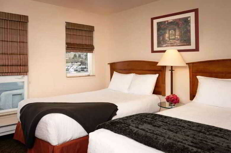 Hotel The Mediterranean Inn