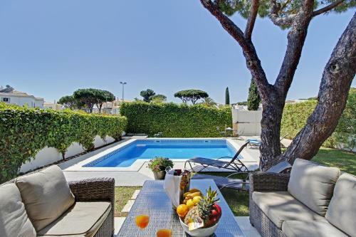 Aqua Villa
