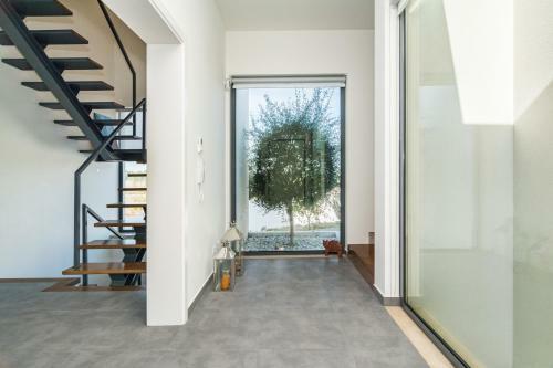Pool Villa Retreat In Sesimbra