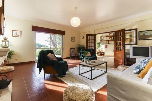 Sintra Villa With Pool By Homing