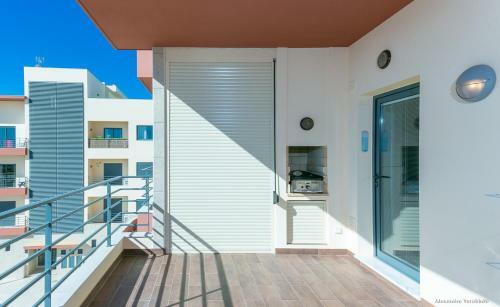 B23 - Encosta Apartment In Lagos Marina
