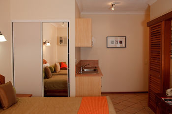 Hotel Hibiscus Resort And Spa