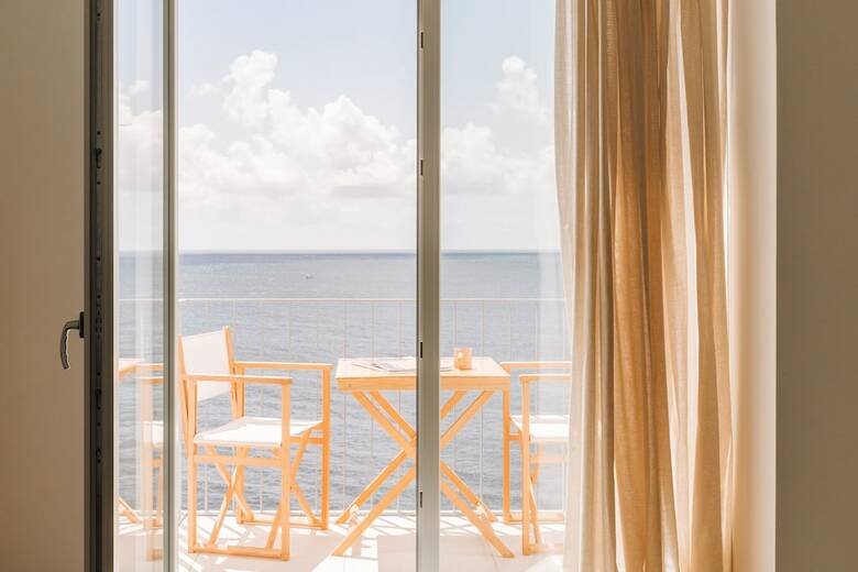 Hotel White Exclusive Suites & Villas