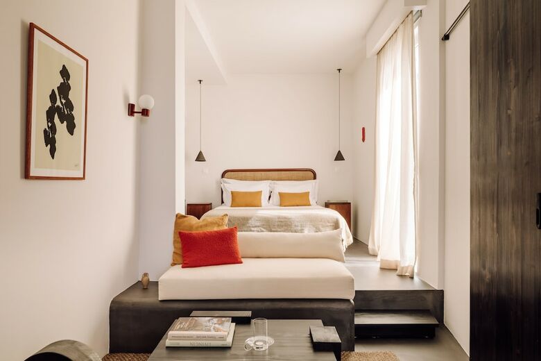 Hotel White Exclusive Suites & Villas