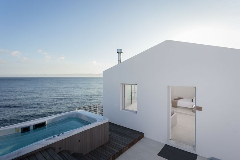 Hotel White Exclusive Suites & Villas