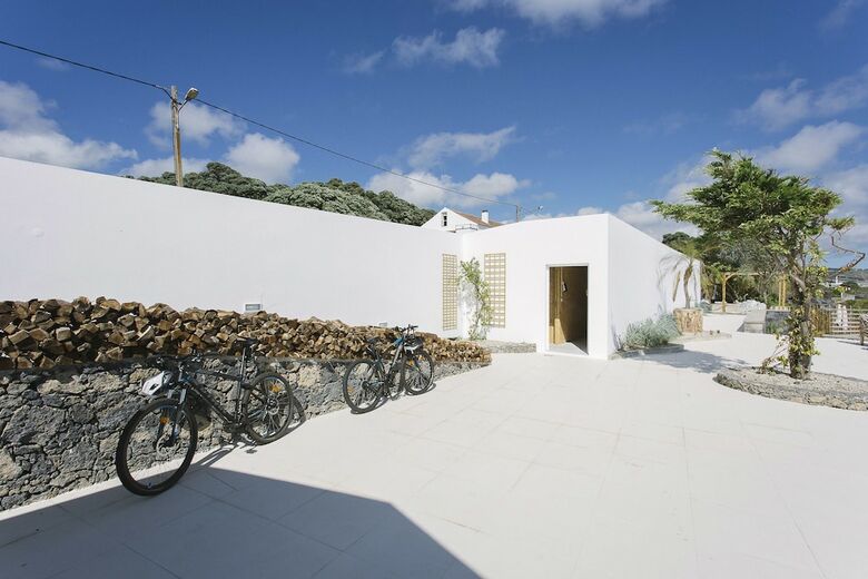 Hotel White Exclusive Suites & Villas