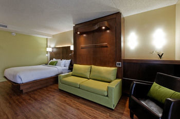 Hotel H�tel & Suites Normandin