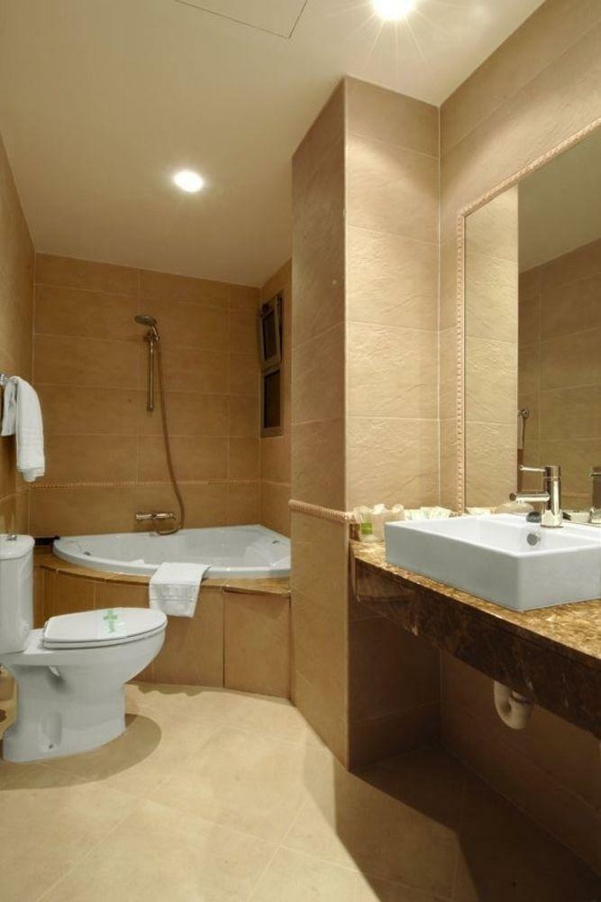 Montjoi By Brava Hoteles