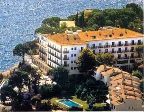 Montjoi By Brava Hoteles