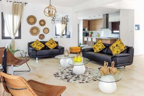 Deborah's Villa