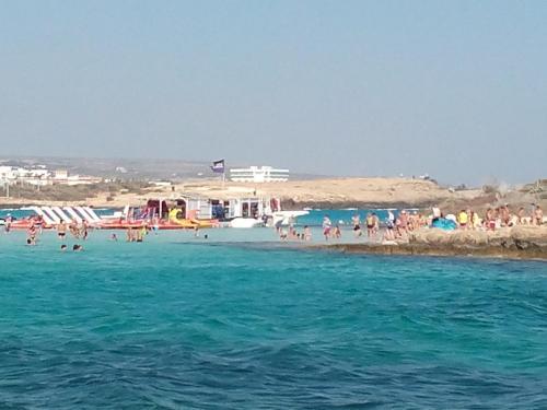 Apartamento Sunshine Apts, Two Bedroom , Free Internet, No 3