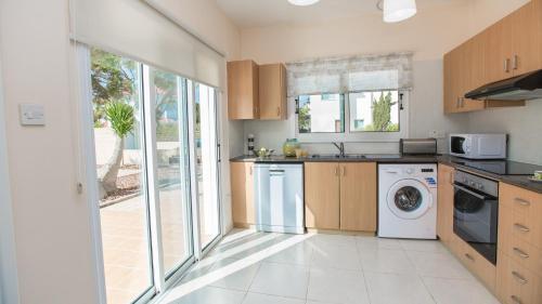 Rent Private Villa 364
