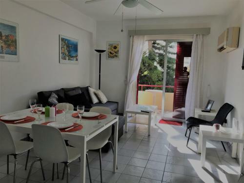Cineplex Area Apartment