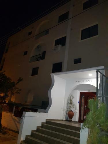 Mylos Court Apartments