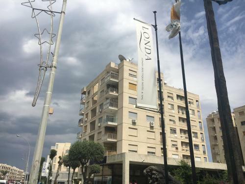 Kymma Court Apartment