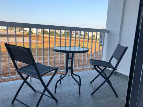 Luxury 2 Bed Apartment Next To The Beach