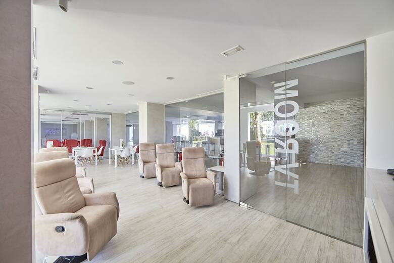 Hotel Astoria Playa S�lo Adultos