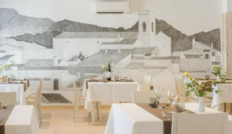 Hotel Jeni & Restaurant