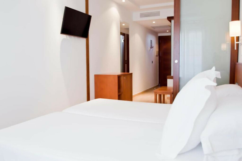 Hotel Jeni & Restaurant