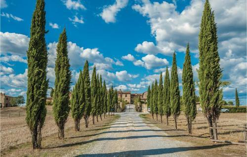 One-bedroom Holiday Home In Asciano Si