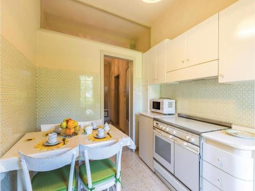 Three-bedroom Apartment In Assisi -pg-