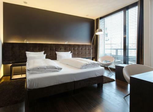 Saks Urban Design Hotel