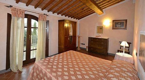 Castelfiorentino Villa Sleeps 10 Pool Wifi