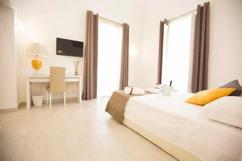 Hostal Preluna Central Palace