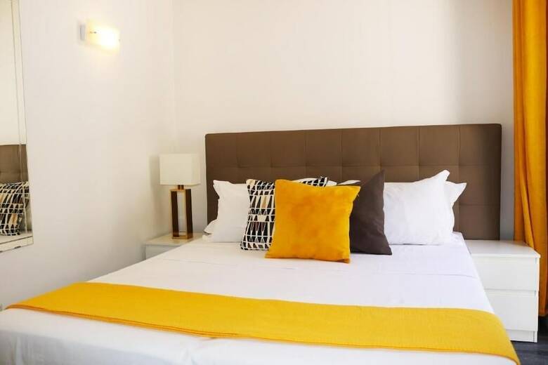 Hostal Preluna Central Palace
