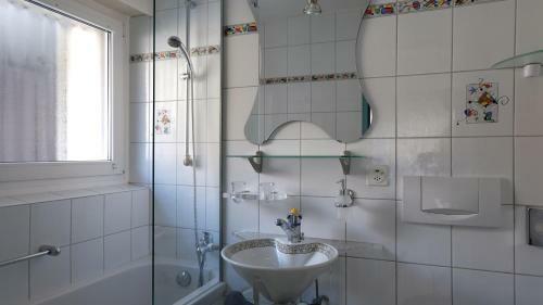 Artist Apartments   Hotel Garni