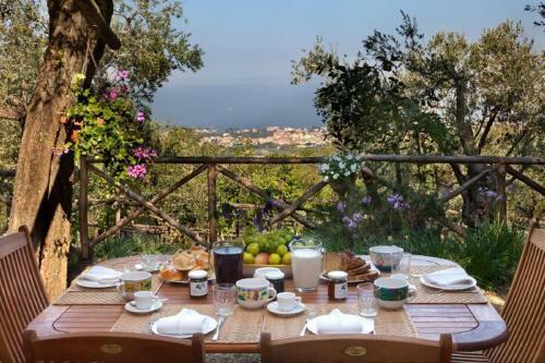 Colli Di Fontanelle Villa Sleeps 4 Pool Air Con