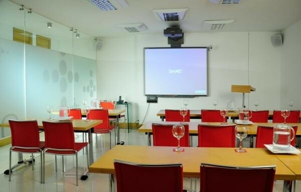 Ofi Hotel