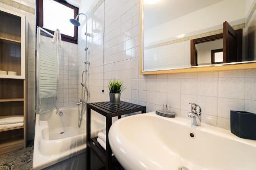 Black Stone Apartments (residenze Del Cuore)