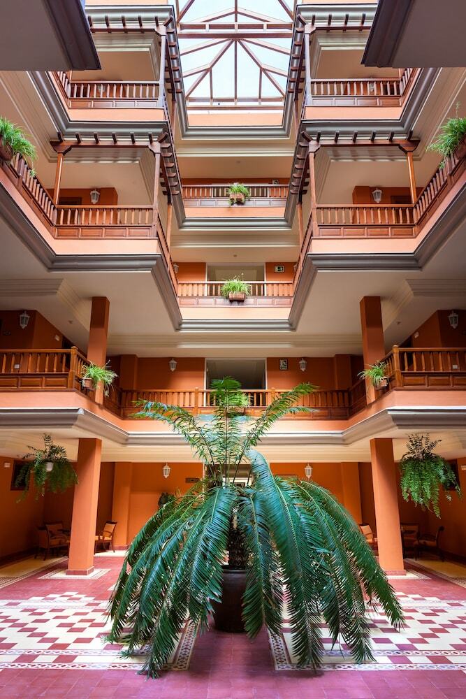 Hotel Riu Garoe
