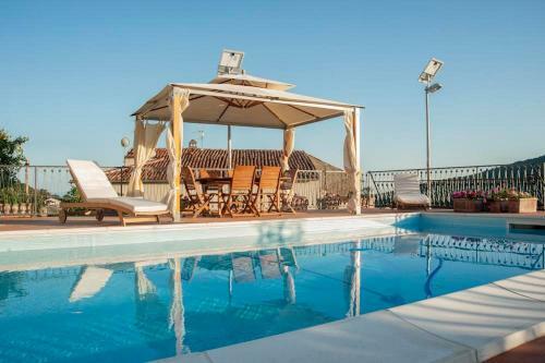 Vibonati Villa Sleeps 14 Wifi