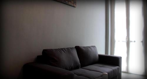Yhome | Eleven Flights Apartment