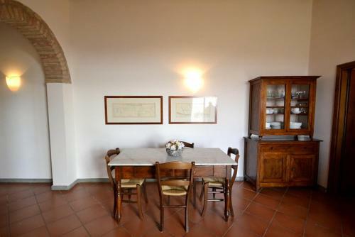 Siena Villa Sleeps 6 Pool Wifi