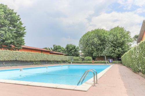 Sirmione Lake And Pool Holiday Apartment