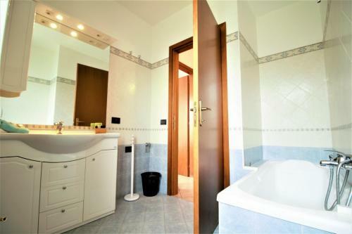 Villa Holidaycasa Iolanda - Piu Spazio Piu Privacy