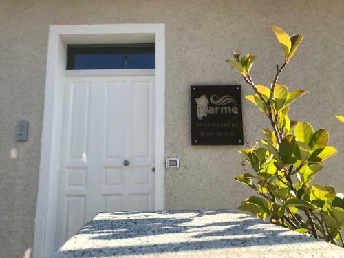 Hostal Marm� Affittacamere