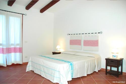 Le Bouganvillae